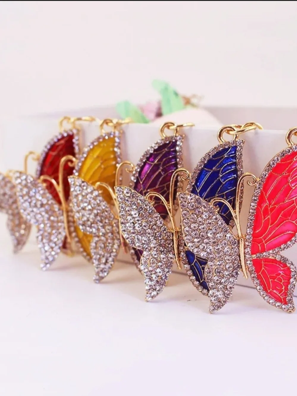 MYSTERY CHARM BUNDLE – YOU GET 2!